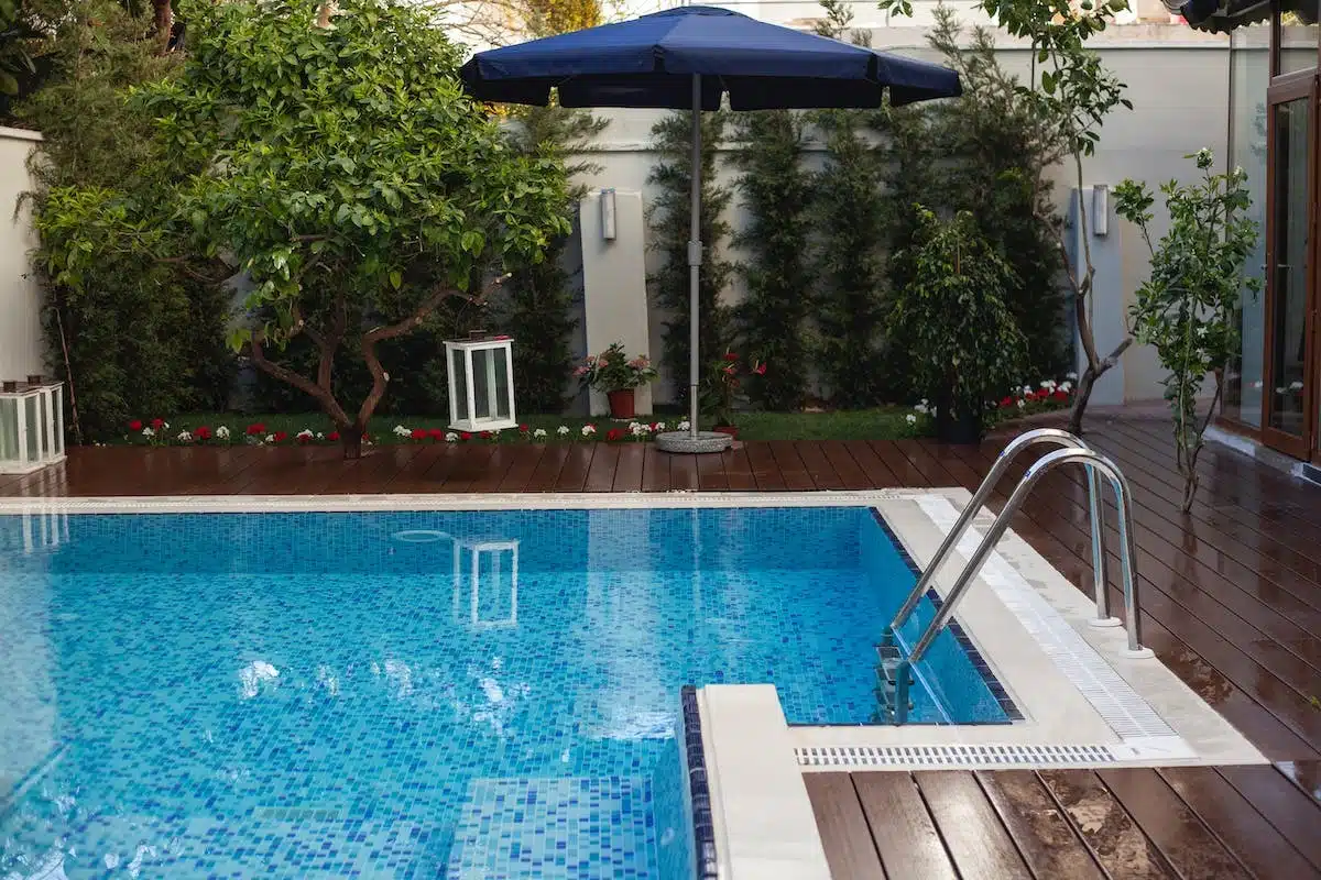 piscine  nettoyage
