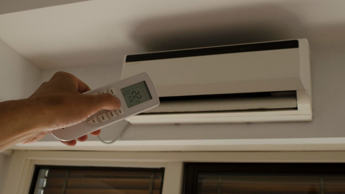 Climatisation réversible dans le Var : ce qu'il faut savoir avant de s'équiper en 2026