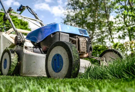 Comment fonctionne un robot-tondeuse ?