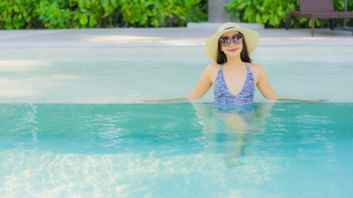 Piscine lagon au jardin : l'effet plage sans quitter chez soi